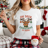 Funny Christmas T-Shirt - "Oh Deer Christmas Is Here" Reindeer Tee - Cute Secret Santa Gift, Holiday Party Shirt for Men & Women Sister Mum
